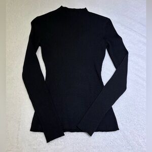 H&M - Knitted Cinch Longsleeve
